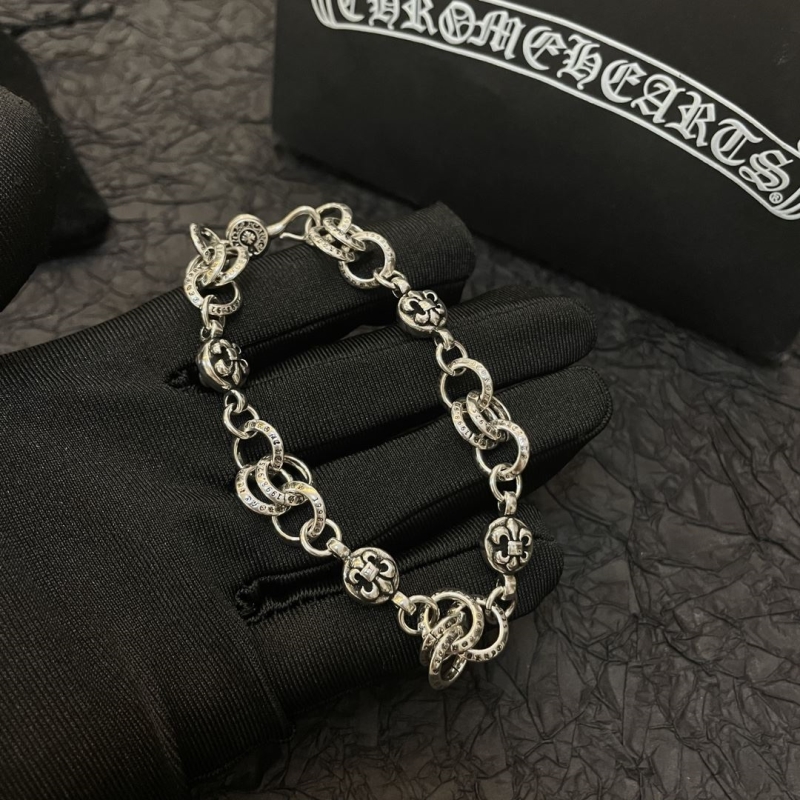 Ch**me He**ts bracelets